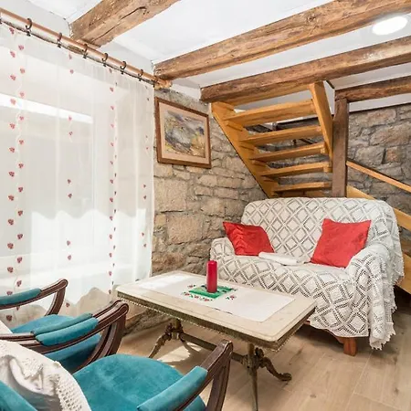 Kameni Biser Holiday home *