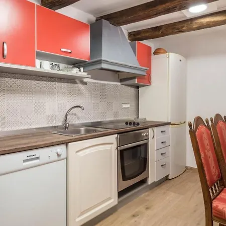 Holiday home Kameni Biser *