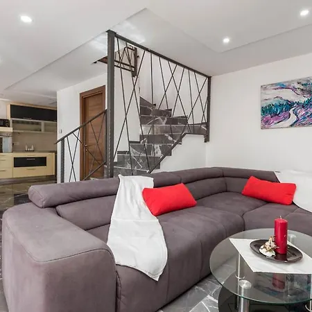 Kameni Biser Holiday home Jurdani