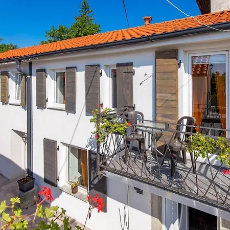 Kameni Biser Holiday home