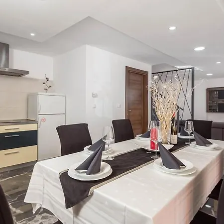 Holiday home Kameni Biser