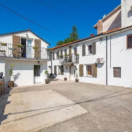 Holiday home Kameni Biser *
